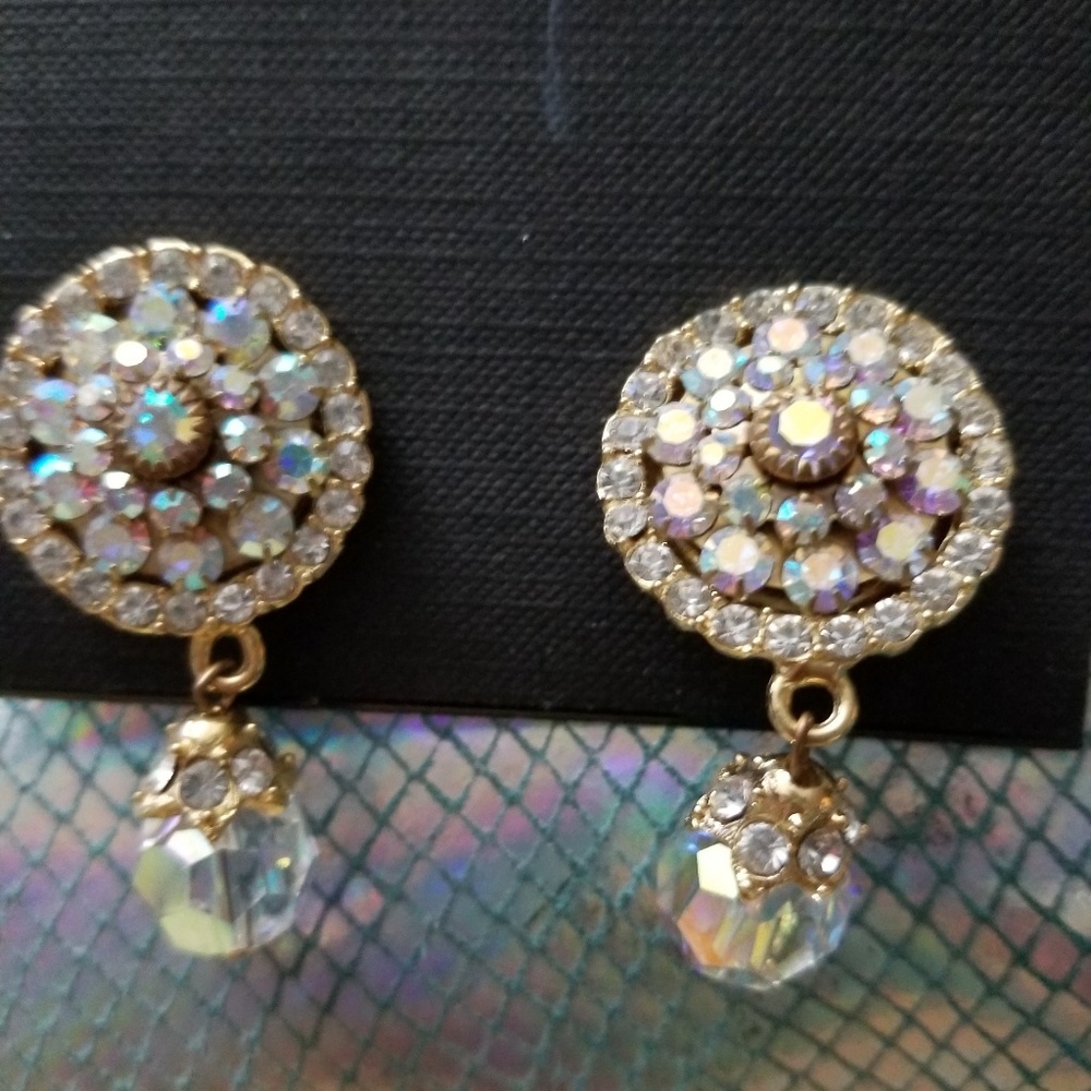 Iridescent clip on earrings